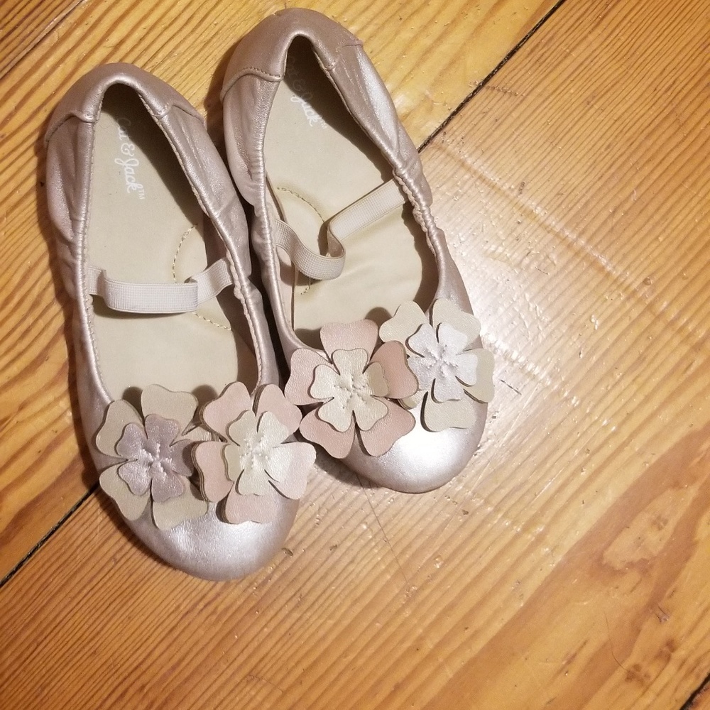 Cat and Jack cute dress shoe